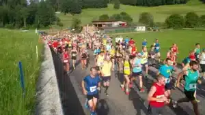 Cross Populaire des Grottes -VAULION.jpg Calendrier courses Léman, Trail Suisse Romande, Marathon Vaud, Triathlon Genève, Spartan Race Valais, Courses Fribourg, Running Pays de Gex, Ain course à pied, Haute-Savoie trail, Événements running Léman, Ultra-marathon Suisse, Calendrier triathlon, Compétitions trail, Endurance sports Suisse, Randonnée sportive, Course nature, Athlétisme régional, Ironman Suisse, Running outdoor, Challenge sportif, Semi-marathon Suisse, Ultra-distance trail, 10km course Vaud, Sprint triathlon Genève, Marathon complet, 5km run Fribourg, Longue distance triathlon, Sprint Spartan Race, Trail court Haute-Savoie, Distance olympique triathlon